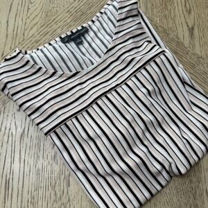 Adrianna Papell Size Small Black White Pink Striped Short Sleeve Top